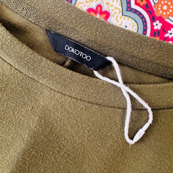 Elegant Forest Green Women's Tunic with Pockets - Picture 2 of 4